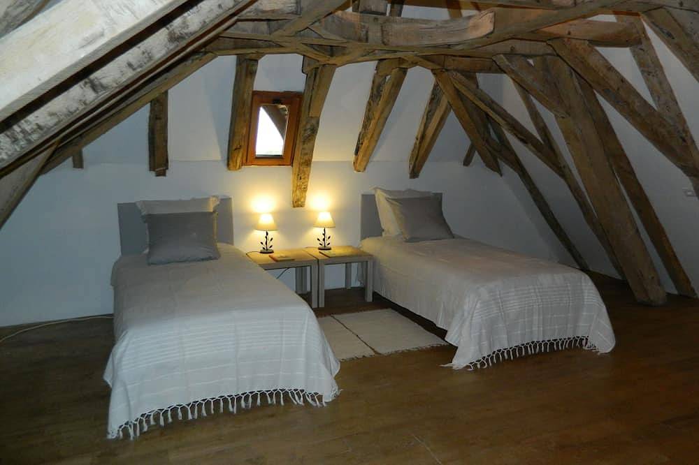 Ferienhaus mit eigenem Pool für 6 Personen in einem privilegierten in Plaisance, Périgord Pourpre