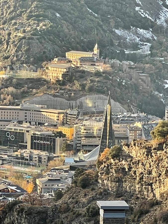 Gîte pour 10 personnes, avec vue et balcon dans Escaldes-Engordany - 2