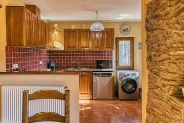 Casa Rural para 9 Personas en Espolla, Pirineo Catalan, Foto 4