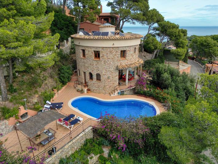 Ferienhaus für 8 Personen, mit Garten und Terrasse - 1