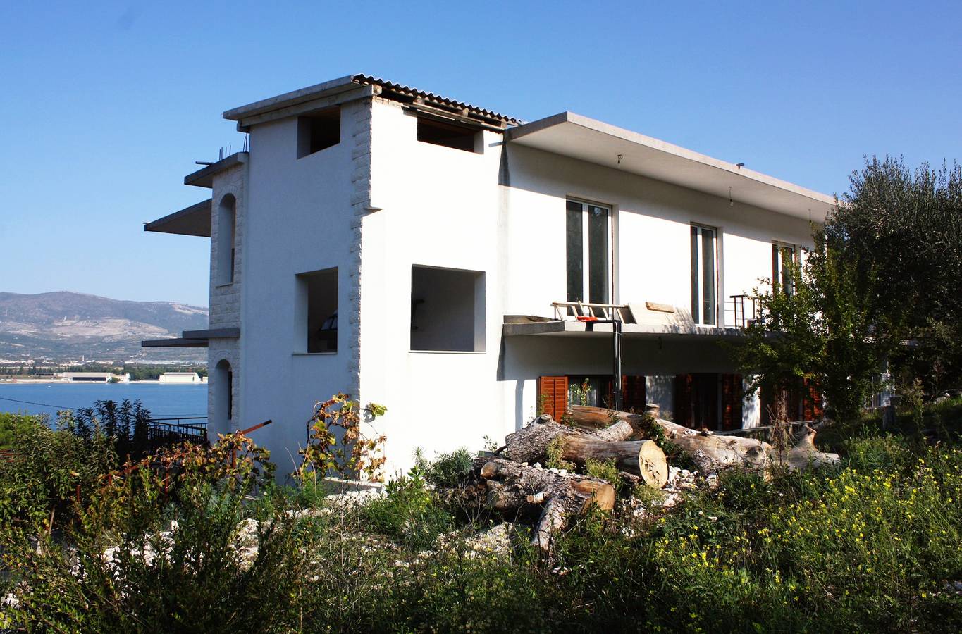 Ganze Wohnung, 3-Zimmer-Ferienwohnung mit Terrasse und Meerblick Arbanija, Ciovo A-5228-f in Arbanija, Ciovo