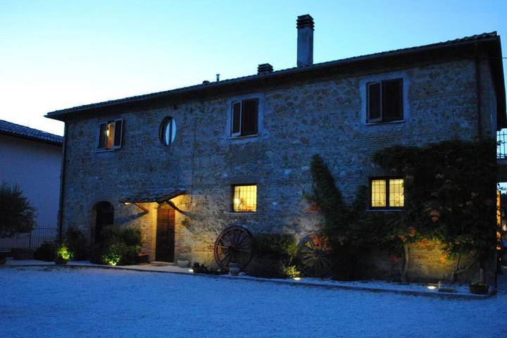 Gîte pour 7 personnes, avec jardin à Rieti - 3