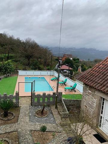 Location de vacances pour 10 personnes, avec jardin et terrasse à Oliveira de Frades
