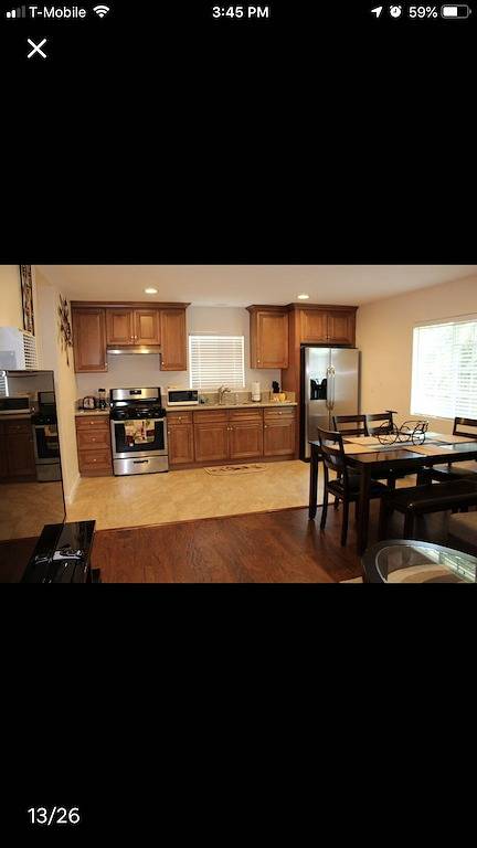 Gästehaus mit eigenem Eingang. Hat Directv-Hs Wifi und in der Nähe von Disneyland in Garden Grove, Orange County