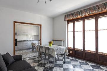 Gîte pour 7 personnes, avec balcon dans Pont-Saint-Martin (Aosta)