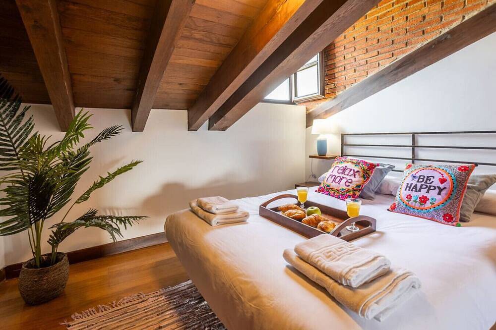 Intimate retreat overlooking the sea in Aller, Cordillera Cantábrica