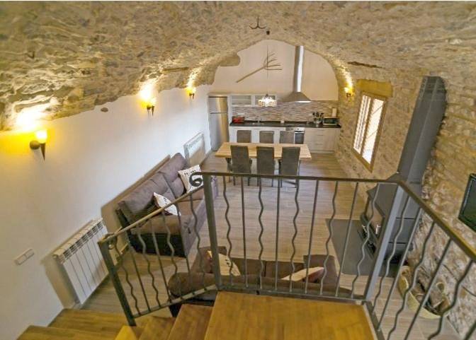 Four-Bedroom House in Graus, Pirineo Aragonés