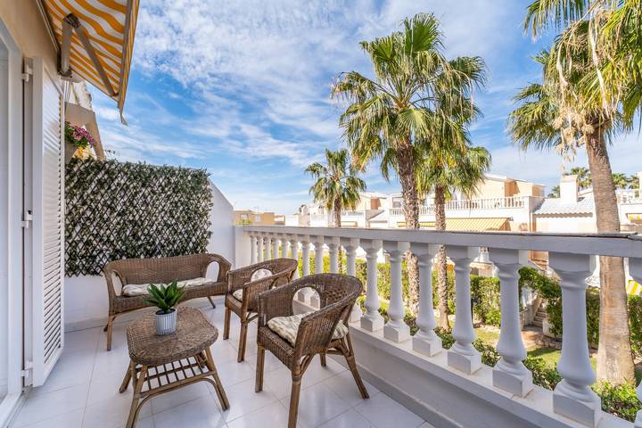 Location de vacances pour 6 personnes, avec balcon et jardin à Guardamar del Segura - 4