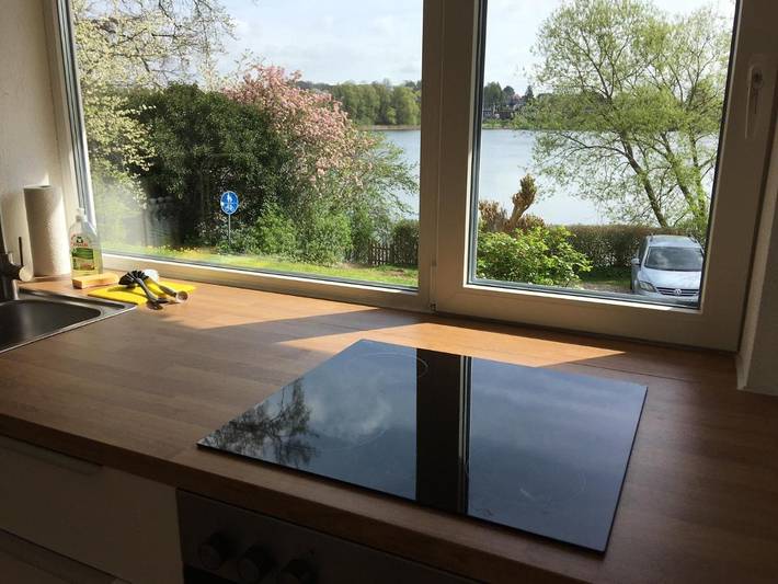 Vakantiewoning voor 2 personen, with terras and uitzicht op het meer as well as uitzicht in Holsteinische Schweiz