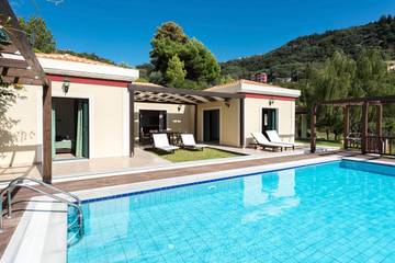 Διαμερίσματα Διακοπών για 4 Άτομα σε Γλυφάδα (Κέρκυρα), Κέρκυρα, Φωτογραφία 1