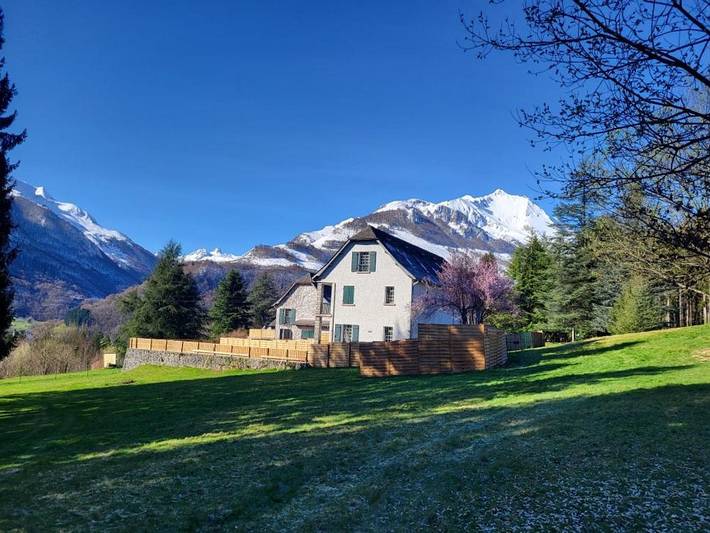 Appartement de vacances pour 3 personnes, avec Balcon et Jacuzzi ainsi que Terrasse et Sauna