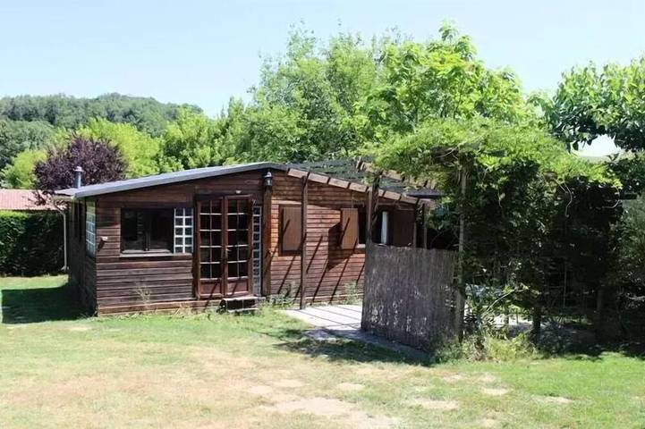 Camping pour 8 personnes, avec jardin dans Haute-Garonne