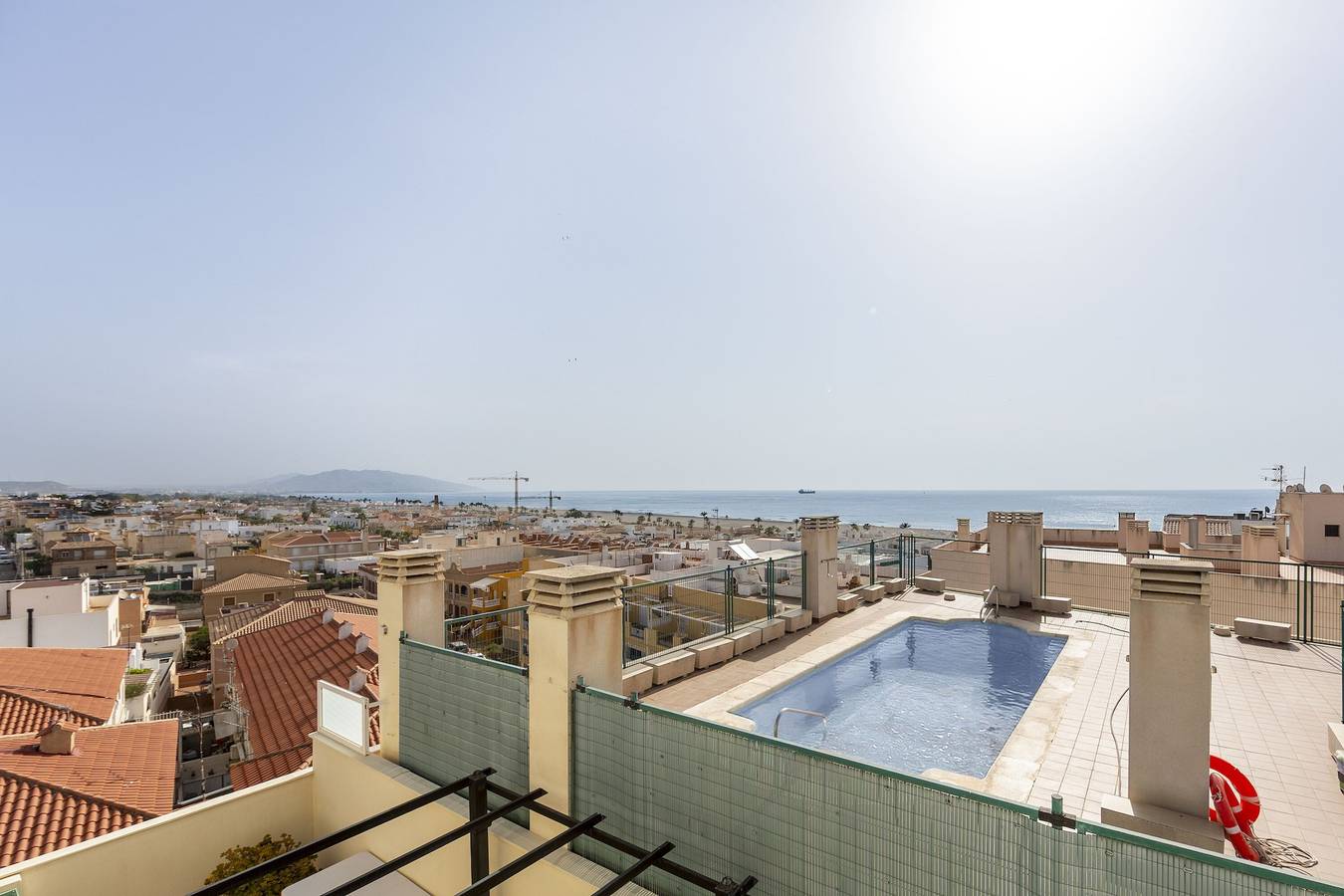 Ganze Wohnung, Ferienwohnung 'Piso Para Grupos Cerca Del Mar' mit Gemeinschaftspool, Wi-Fi und Klimaanlage in Garrucha, Costa de Almería