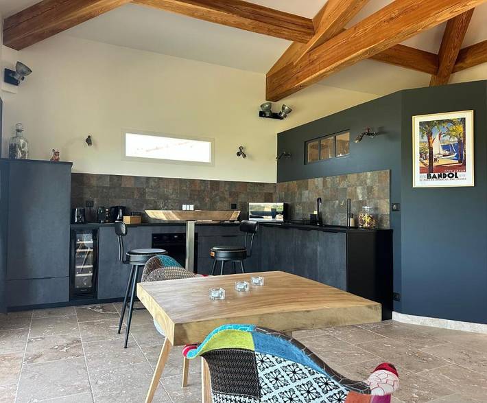 Location de vacances pour 2 personnes, avec vue et jardin à Plan-d'Aups-Sainte-Baume - 4