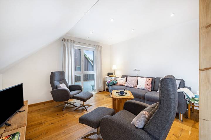 Hel lejlighed, Holiday Apartment Schatz with Terrace, Balcony and Wi-Fi in Albstadt, Albsteig Trin 13