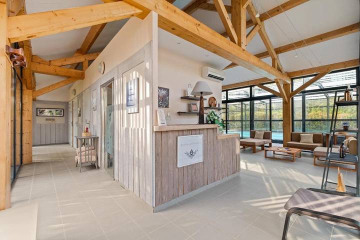 Hôtel pour 3 personnes, avec jardin ainsi que vue et piscine dans Plage des Dames - 2