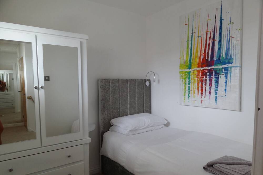 Modern house - 5 minute stroll to Padstow Harbour in Padstow, Cornwall