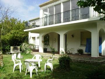 Gîte pour 4 personnes, avec jardin et vue, animaux acceptés à Saint-Paul-de-Fenouillet