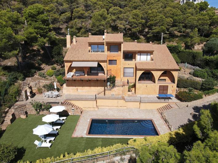 Villa pour 10 personnes, avec vue sur l’océan ainsi que terrasse et jardin à Begur - 2