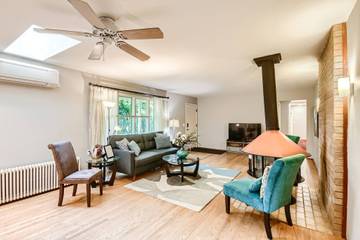 Vacation Home for 4 Guests in Gresham, Willamette Valley, Picture 1