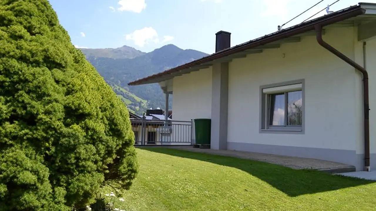 Geheel vakantieappartement, Vakantieappartement voor 7 personen met terras in Kaunergrat, Wenns
