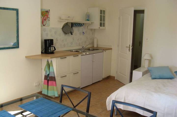 Location de vacances pour 6 personnes, avec jardin à Garrigues-Sainte-Eulalie - 3