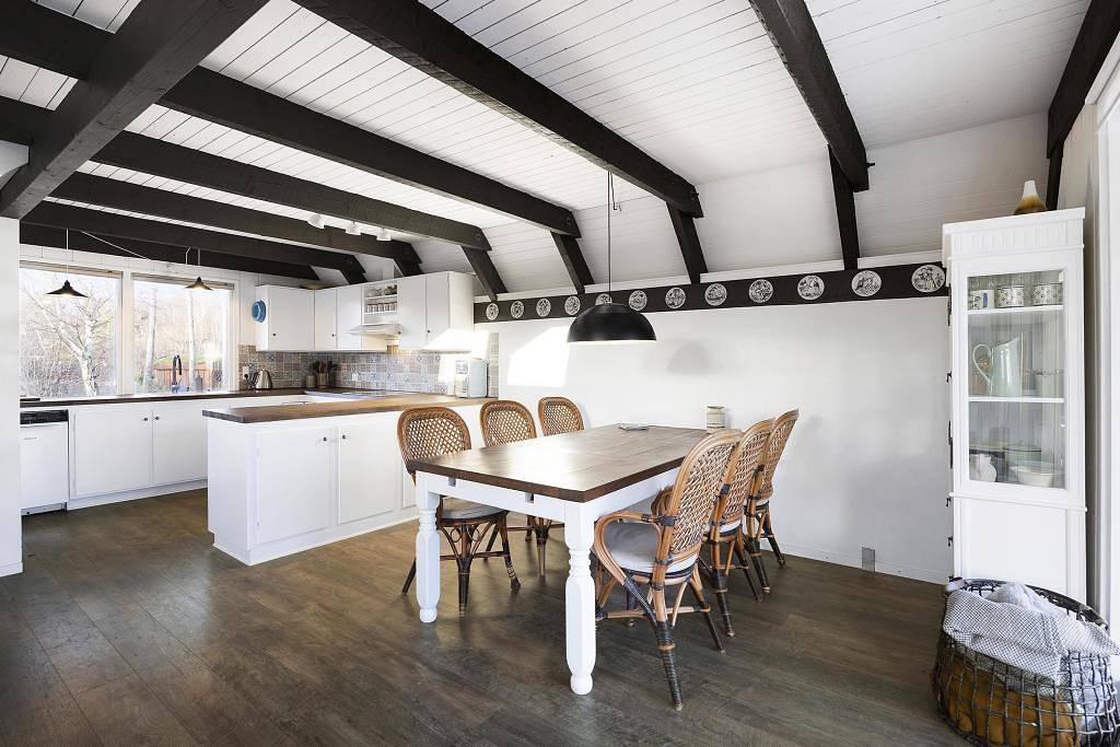 Nice Holiday Home Close to Ebeltoft and Just Minutes from the Water in Øerne, Ebeltoft