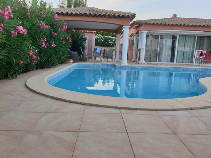 Casa de vacaciones para 8 personas, con jardín además de vistas y piscina, Familias con niños - 1