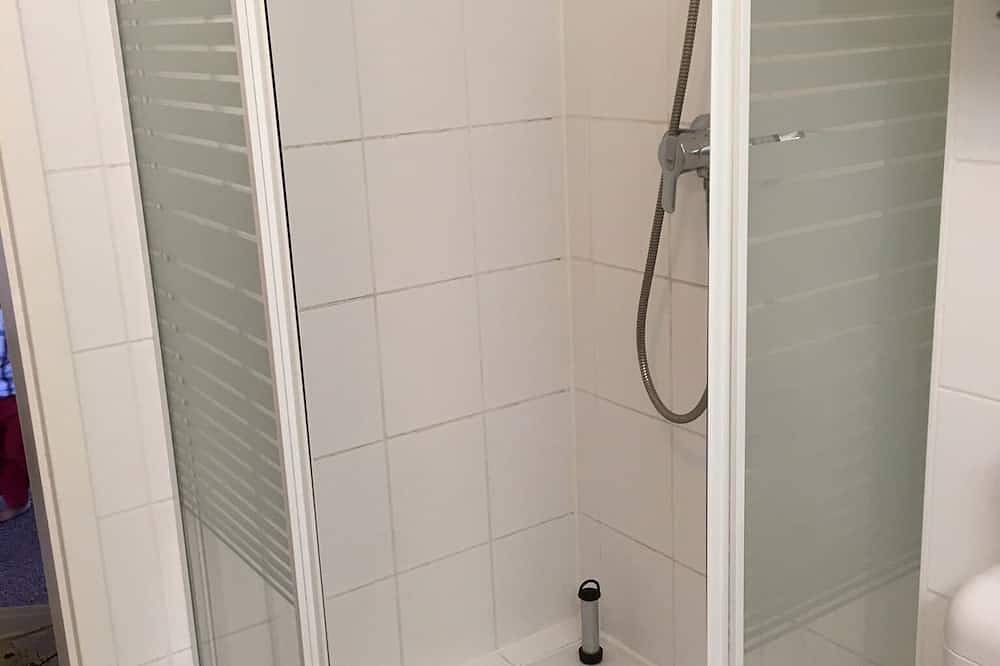 Appartement entier, Süße Ferienwohnung in Mönchgut mit Direktem Strandzugang in Lobbe, Mönchgut