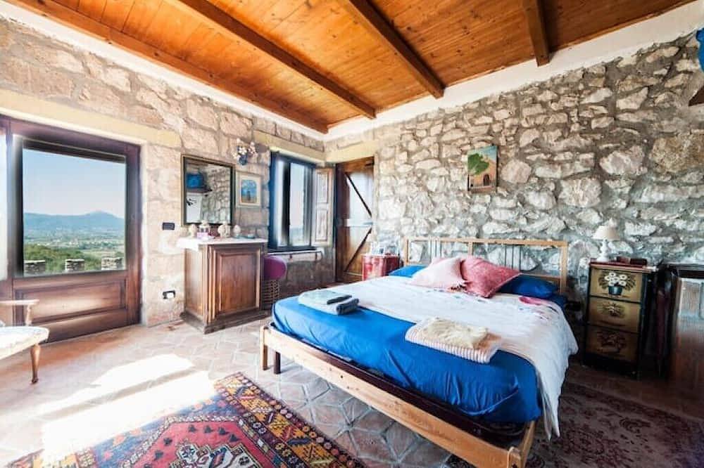 Villa de Luccheri - Stay in Nature in Frasso Telesino, Benevento Provinz