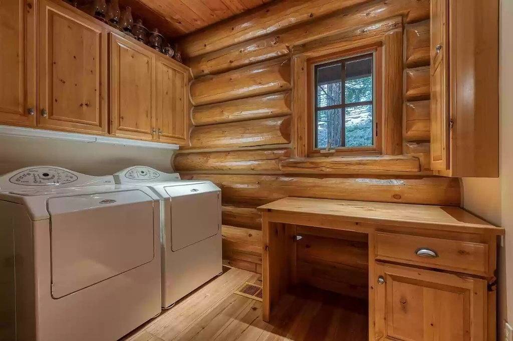 Luxury Log Cabin Bass Lake, Air Conditioning, backup generator, no cleaning fees in Bass Lake