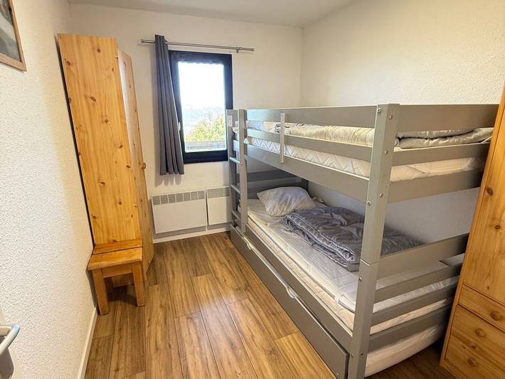 Ganze Wohnung, An der Piste, 2 Zimmer für 5 Pers, Balkon, Talblick in Prapoutel, Les Adrets