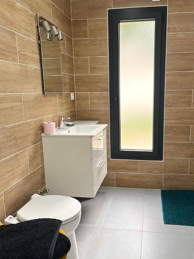 Ecolodge37 Chambre indépendante Sdb, Wc et parking in Chambray-lès-Tours, Région de Tours