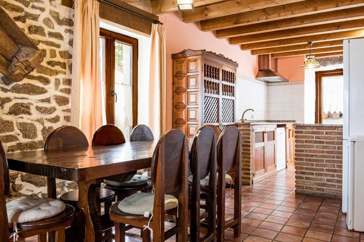 Casa rural La Esperilla De Gredos, 6 dormitorios para 12 personas en Sierra de Gredos in Navarredonda de Gredos, Provincia de Ávila