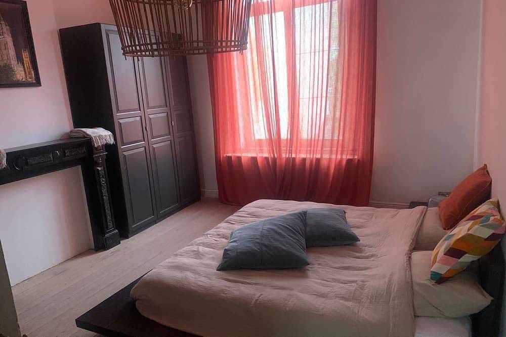Dock Suites.  Two bedroom gueststay with private bathroom and speed wifi. in Gante, Provincia de Flandes Oriental