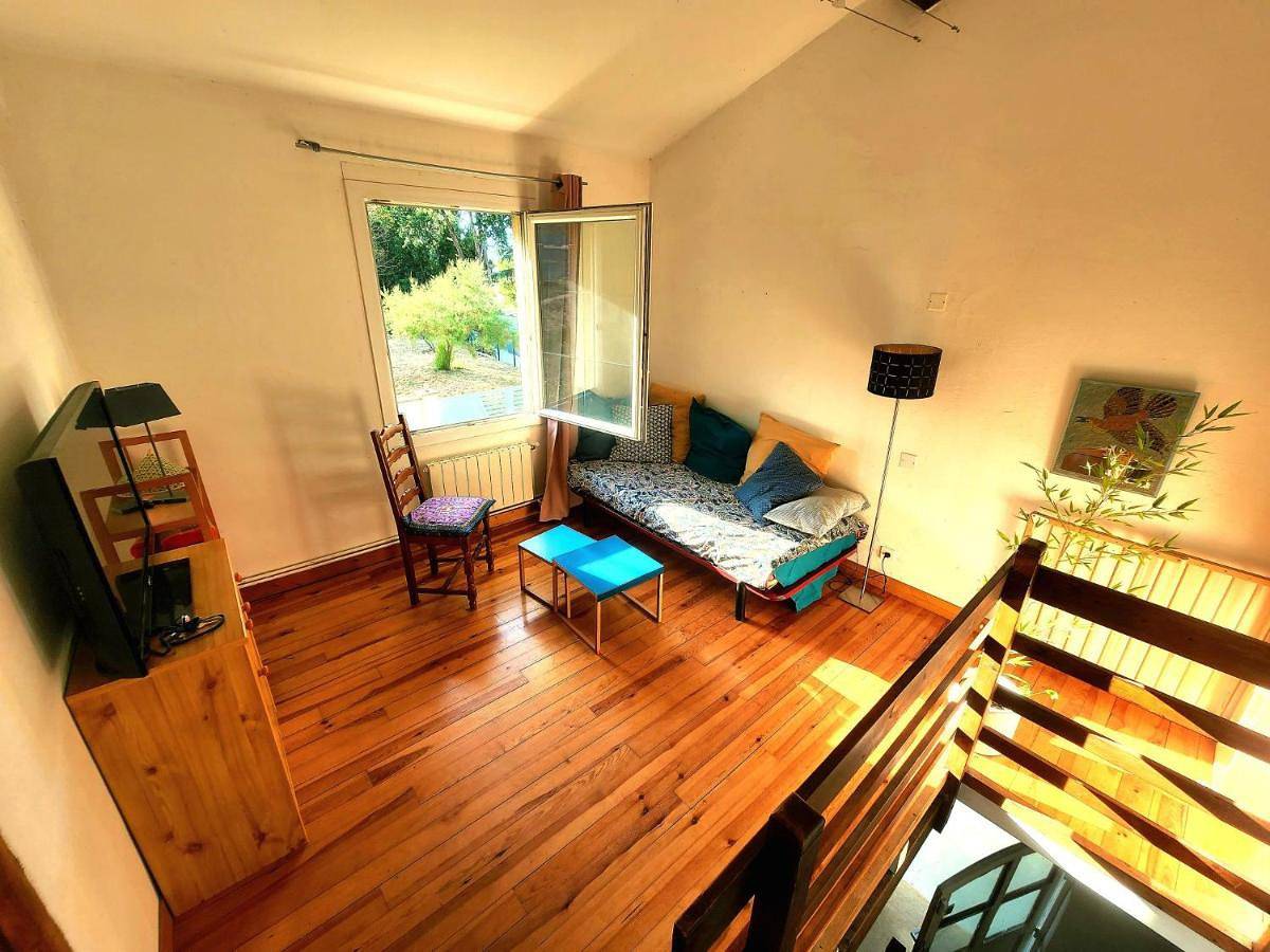 Appartement entier, Charming brickyard cottage near a lock in Ayguesvives, Lauragais