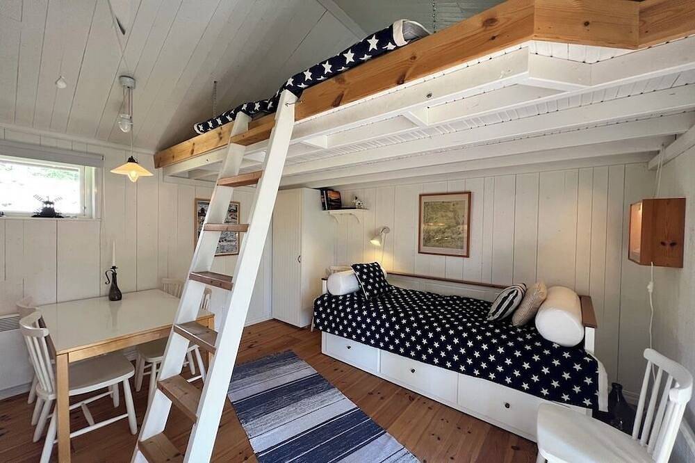 Ganze Wohnung, Cozy Private Studio • Sleeps 5 - Own Entrance in Haninge und Umgebung