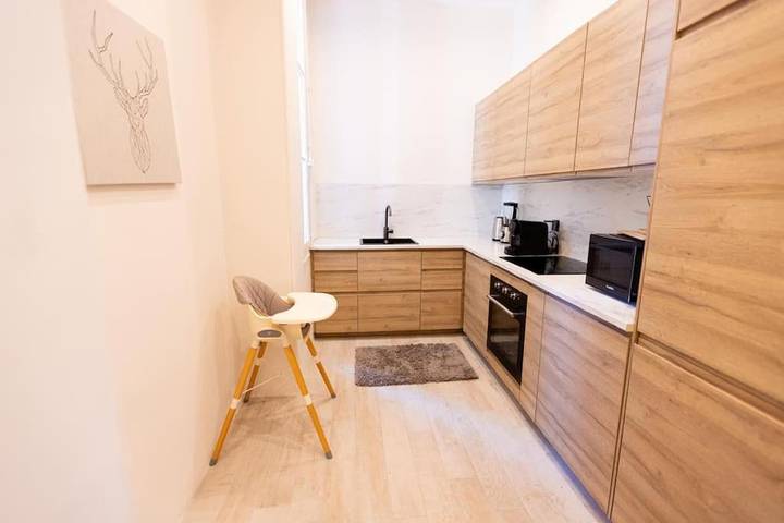 Gîte pour 10 personnes, avec vue et balcon dans Gare De Marseille Saint Charles - 4