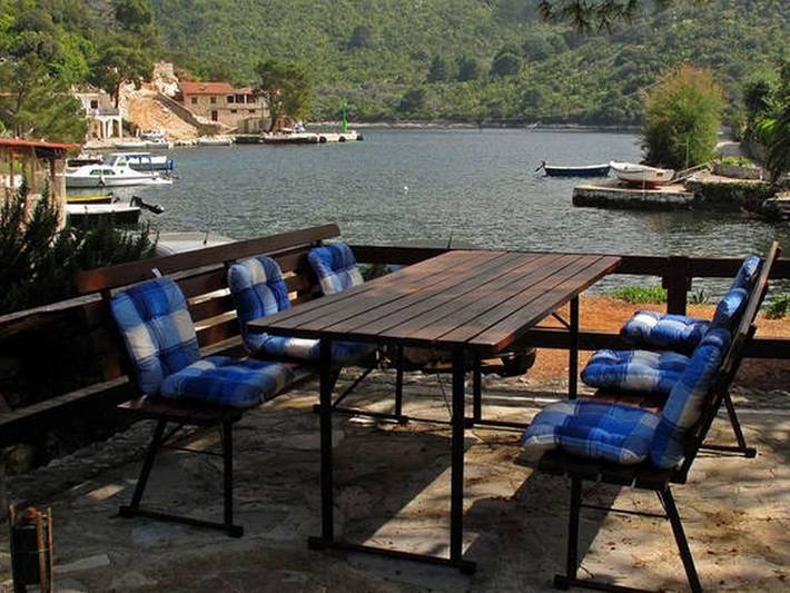 Apartamento inteiro, Apartments Vera -  Comfort One-Bedroom Apartment with Terrace and Sea View (Irena) in Mljet