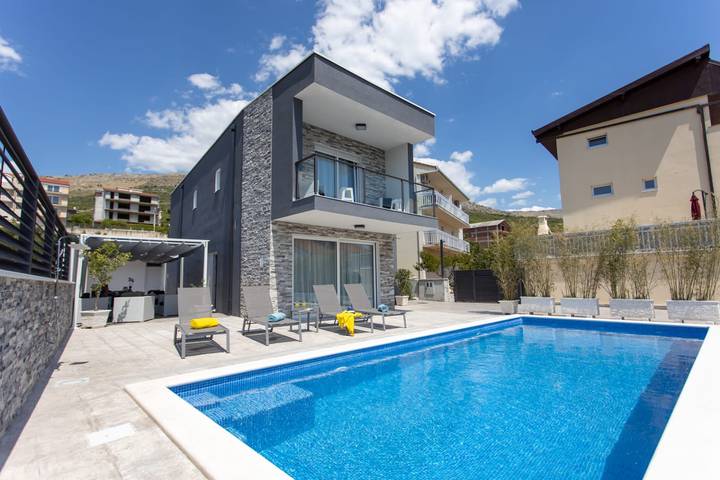 Chalet para 8 personas con balcón/terraza in Grljevac (Podstrana), Podstrana