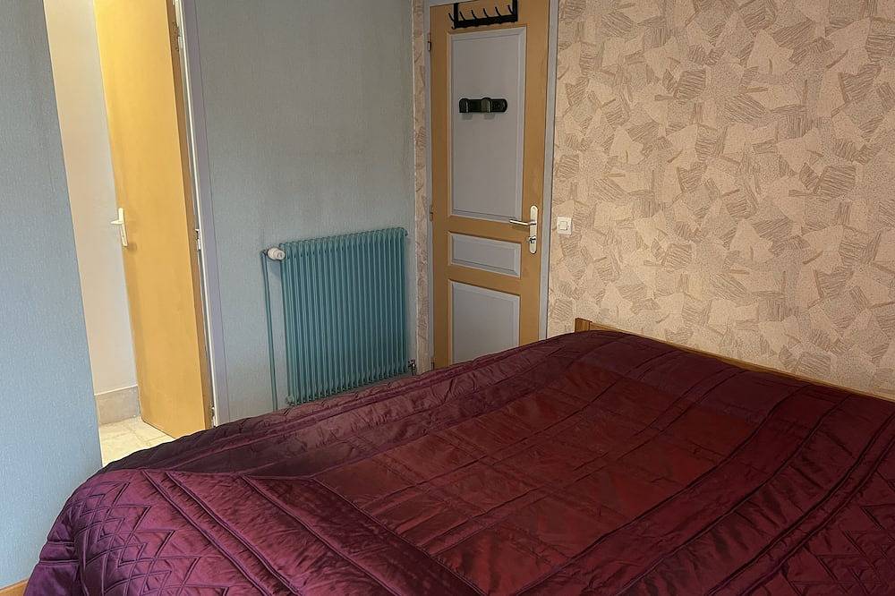 Entire apartment, Chambre Centre-ville, à 20 Minutes de Paris Centre in Villejuif, Val-de-Marne