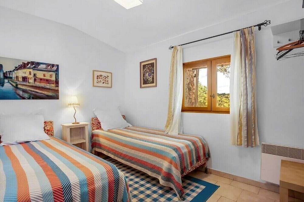 Bastidon Domaine L'helion 4 Personnes_piscine 12mx6m au sel in Taradeau, Draguignan Region