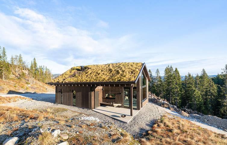 Location de vacances pour 8 personnes, avec Terrasse et Jardin ainsi que Sauna et Vue dans Bø