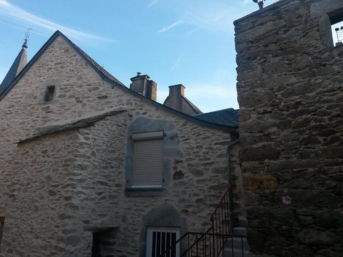 Double Room with Private Bathroom in Castanet (Aveyron), Aveyron