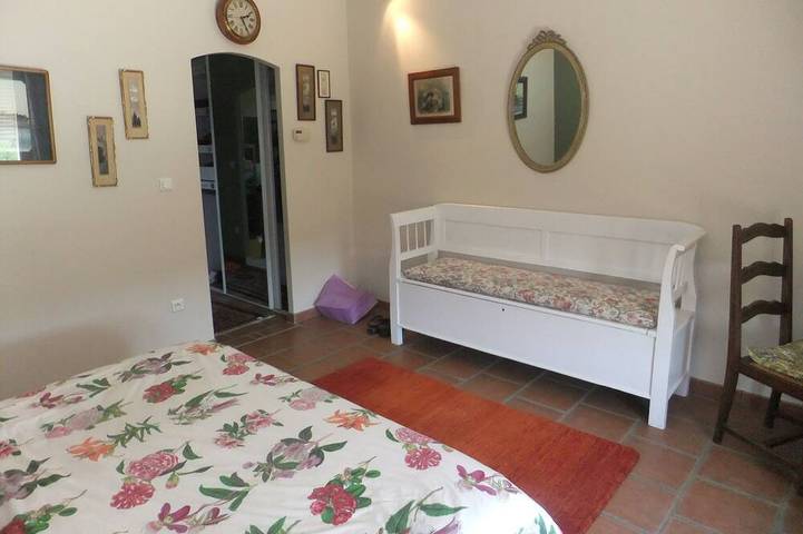 Gîte pour 8 personnes, avec jardin à Villecroze - 3