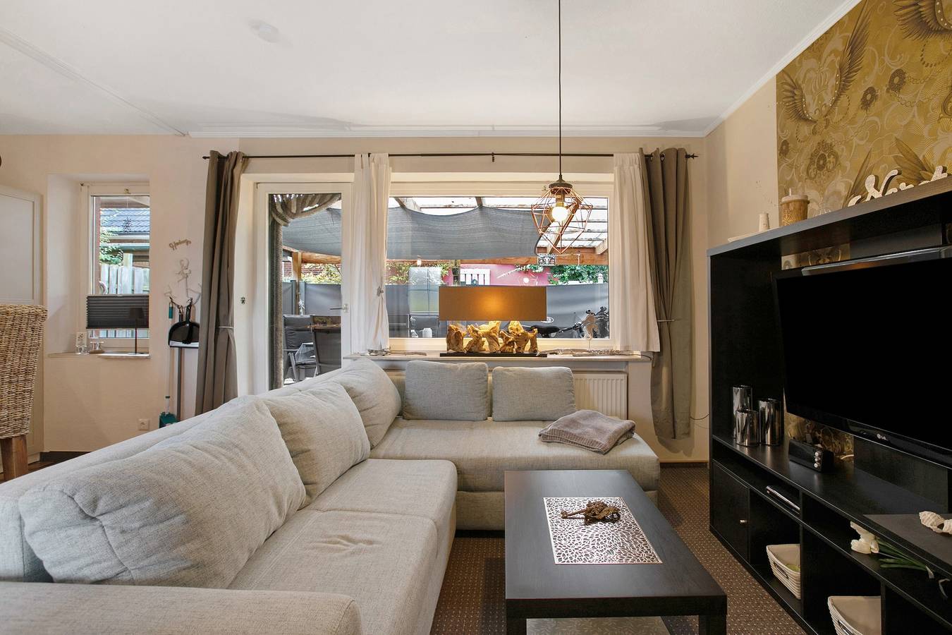 Ganzes Studio, Ferienwohnung 'Kompass Oase' mit privater Terrasse, privatem Garten und Wi-Fi in Burg (Dithmarschen), Nord-Ostsee-Kanal