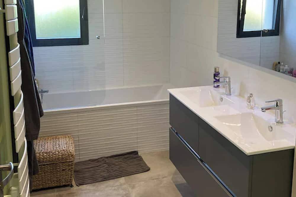 Homerez - House in Bouc-Bel-Air in Bouc-Bel-Air, Aix-en-Provence region