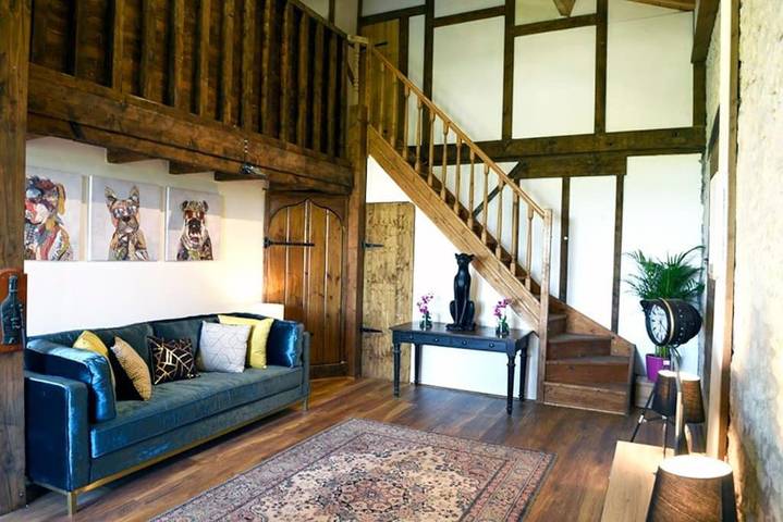 Location de vacances pour 10 personnes, avec jardin et terrasse ainsi que piscine et vue à Saint-Colomb-de-Lauzun - 4