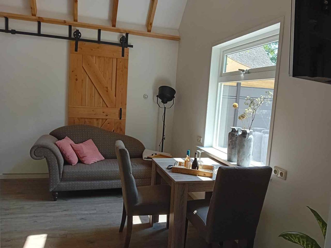Attractive 2 person vacation home in rural Epe, close to the Veluwe in Epe, Veluwe