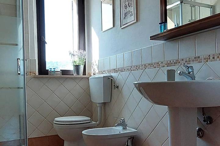 Lovely Cottage in the Tiber River Park, panoramic eclusivo near Todi in Todi, Perugia Provinz